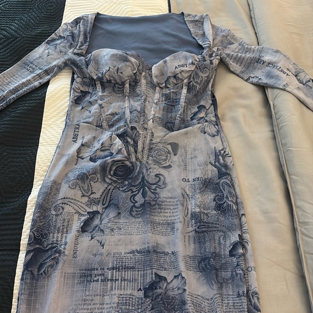 Old Navy Blue Floral Long Sleeve Dress